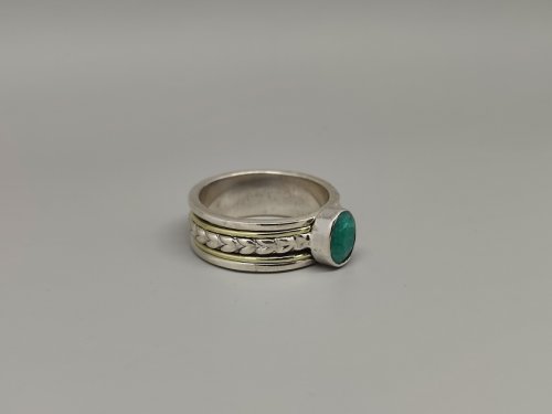 Sidabrinis žiedas su berilu