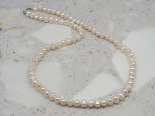 Vėrinys su perlais