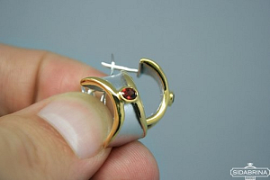 Auskarai su granatais - AUM590