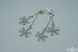 Kabantys sidabriniai auskarai - AUM613