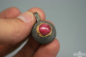 Pakabukas su natūraliu akmenimi - PAM308