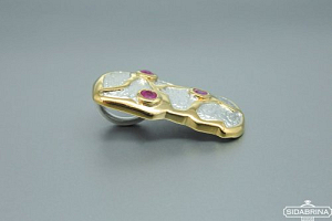 Pakabukas su rubinais - PAM388