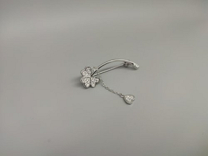 Sidabrinė sagė su cirkoniu - SGM105