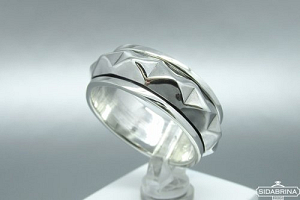 Sidabrinis žiedas - ZDV104
