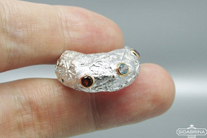 Žiedas su natūraliais akmenimis - ZDM1292