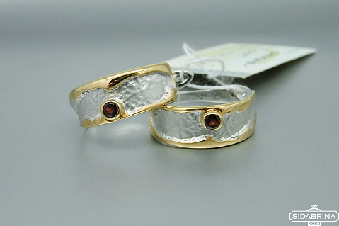 Auskarai su granatais - AUM1145