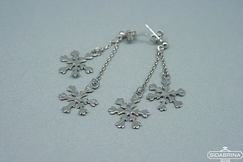 Kabantys sidabriniai auskarai - AUM613