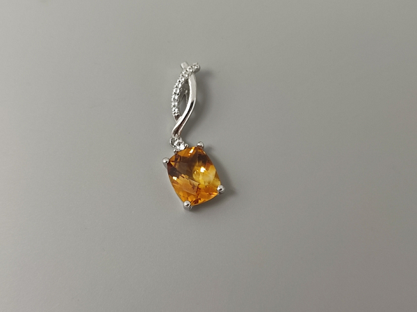 Sidabrinis pakabukas su citrinu - PAM926