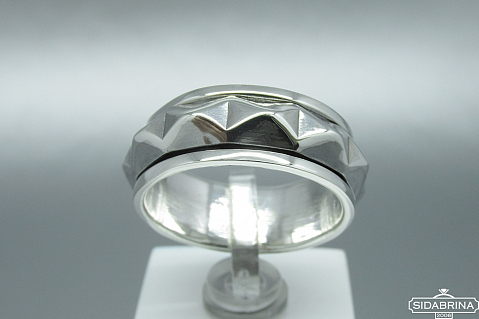 Sidabrinis žiedas - ZDV104