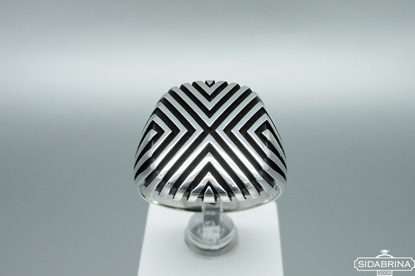 Sidabrinis žiedas - ZDV206