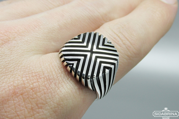 Sidabrinis žiedas - ZDV206