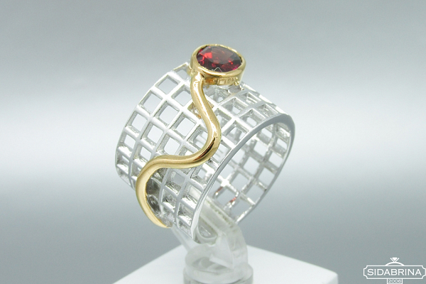 Žiedas su granatu - ZDM855