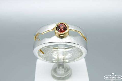 Žiedas su granatu - ZDM964