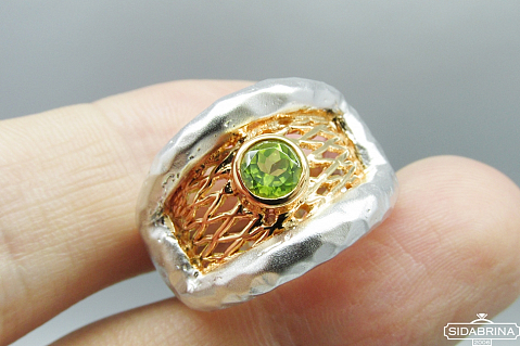 Žiedas su peridotu - ZDM860
