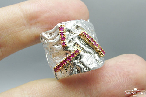 Žiedas su rubinais - ZDM985