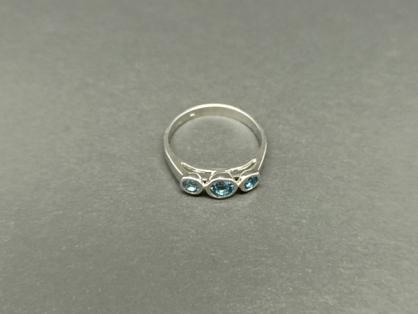 Žiedas su topazu - ZDM1625